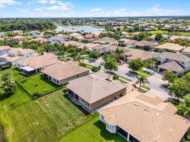 3533 Somerset Cir, Kissimmee, FL 34746 - aerial view of residential area featuring a large body of water
