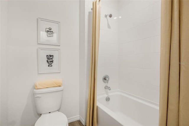 3413 Wynwood Forest Dr, Ocoee, FL 34761 - full bath featuring shower / tub combo with curtain and toilet