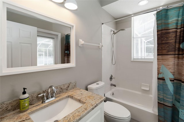 2865 Ashton Ter, Oviedo, FL 32765 - full bath featuring vanity and shower / bath combo