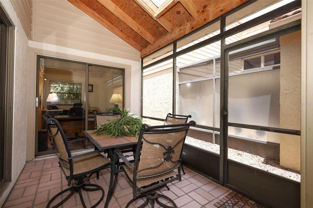 1121 Winged Foot Cir, Winter Springs, FL 32708 - sunroom / solarium featuring a skylight and outdoor dining area