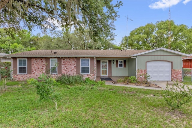 14402 SW 34th Terrace Rd, Ocala, FL 34473 - single story home featuring a garage, a front yard, and concrete driveway