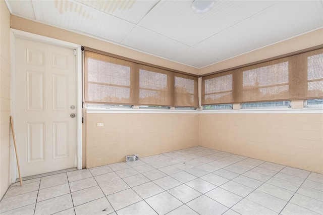 323 Scotland Dr, Daytona Beach, FL 32117 - view of unfurnished sunroom