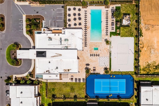 7478 Brooklyn Dr, Kissimmee, FL 34747 - bird's eye view of a pool area