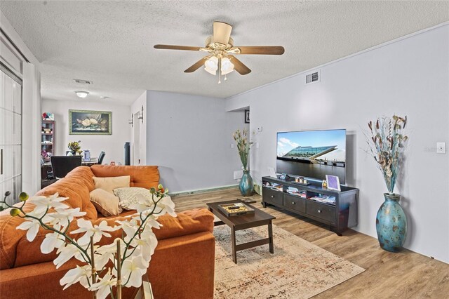 3946 Versailles Dr Unit 3946B, Orlando, FL 32808 - photo 13