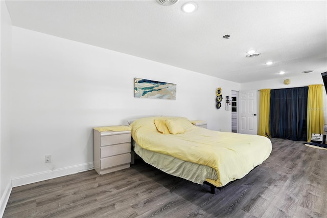 2908 Clear Way, Orlando, FL 32805 - bedroom featuring wood finished floors and recessed lighting
