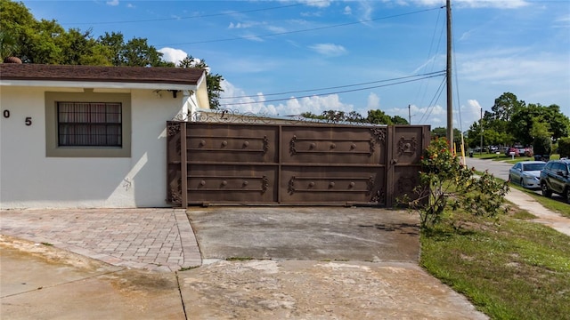1105 Arrowsmith Ave, Orlando, FL 32809 - view of gate
