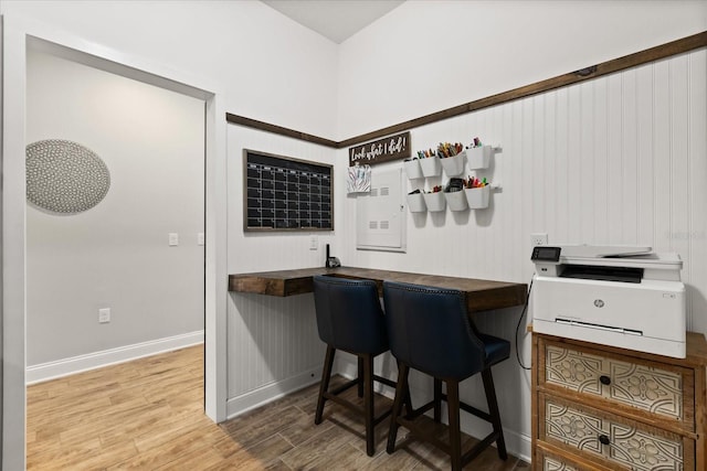 31924 Geoff, Sorrento, FL 32776 - bar featuring wood finished floors and baseboards
