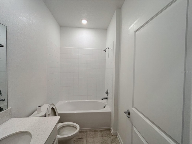 6300 Chirpine Ln, Saint Cloud, FL 34771 - full bathroom featuring vanity and washtub / shower combination