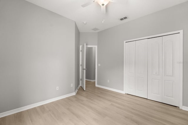 13658 Hidden Forest Cir, Orlando, FL 32828 - unfurnished bedroom with light wood-style floors, a closet, and a ceiling fan