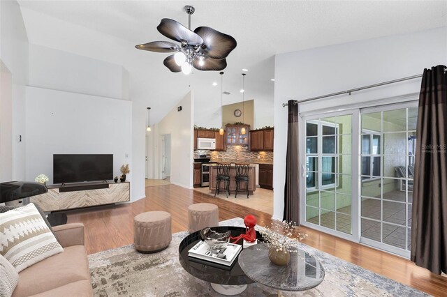 204 Grovepark Dr, Davenport, FL 33837 - photo 12