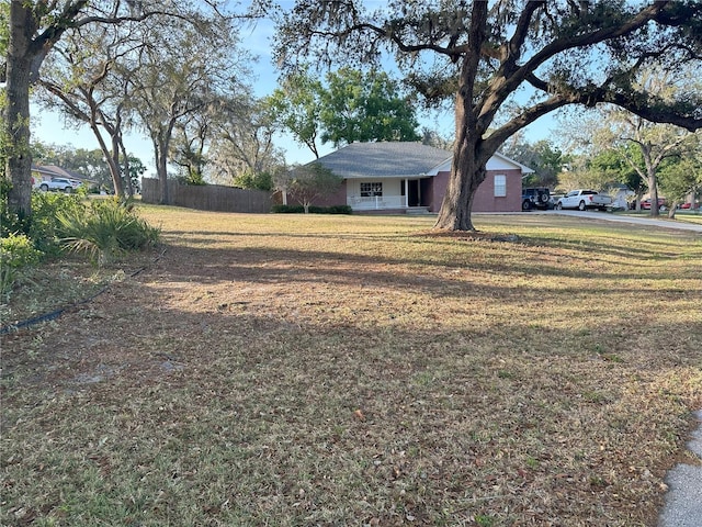 1140 Odoniel Loop S, Lakeland, FL 33809 - view of yard