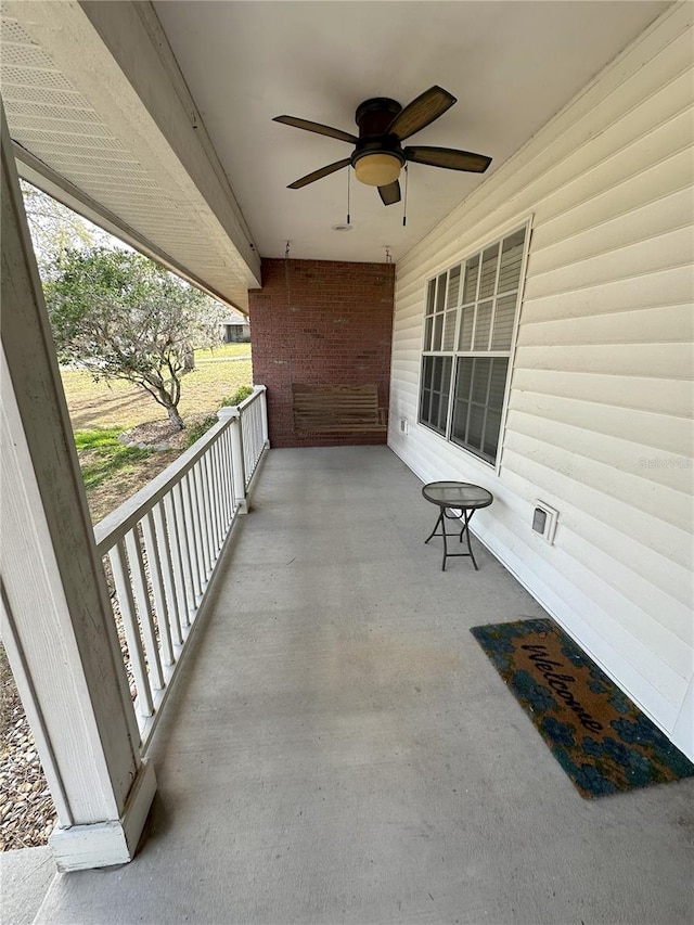 1140 Odoniel Loop S, Lakeland, FL 33809 - view of patio featuring a ceiling fan