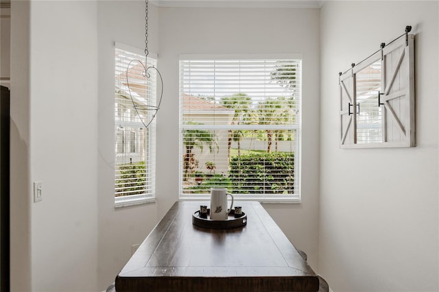 2173 Caledonian St, Clermont, FL 34711 - dining space with ornamental molding