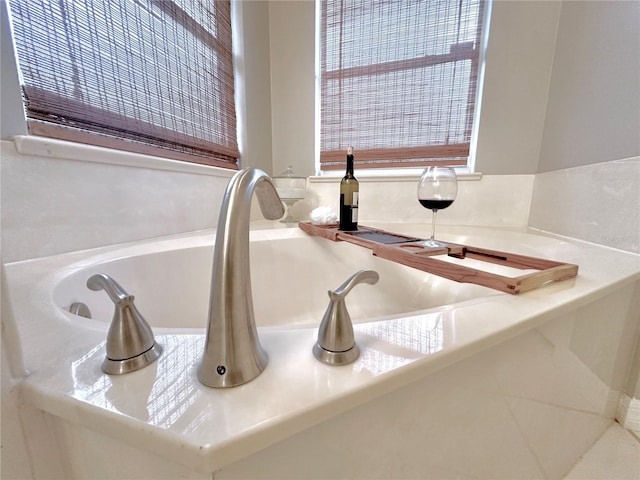 5205 Hammock Cir, Saint Cloud, FL 34771 - bathroom view of a bathtub