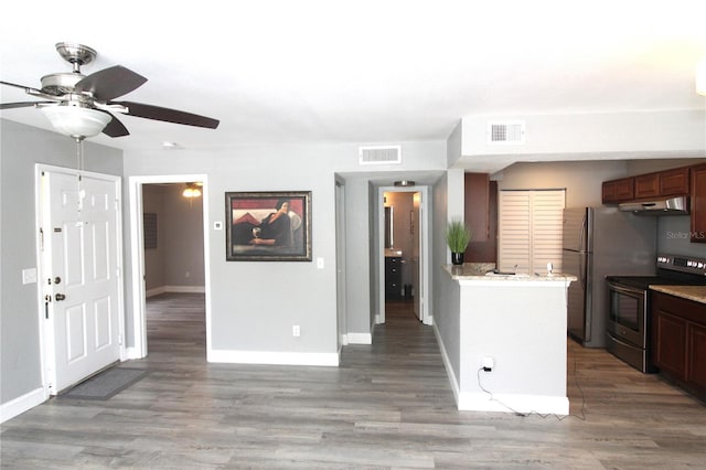 1019 S Hiawassee Rd Unit 3811, Orlando, FL 32835 - kitchen featuring electric range, under cabinet range hood, ceiling fan, and light wood-style floors