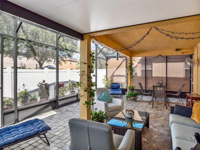 12347 NE 52nd Loop, Oxford, FL 34484 - sunroom with outdoor dining space and an outdoor living space