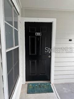 view of exterior entry