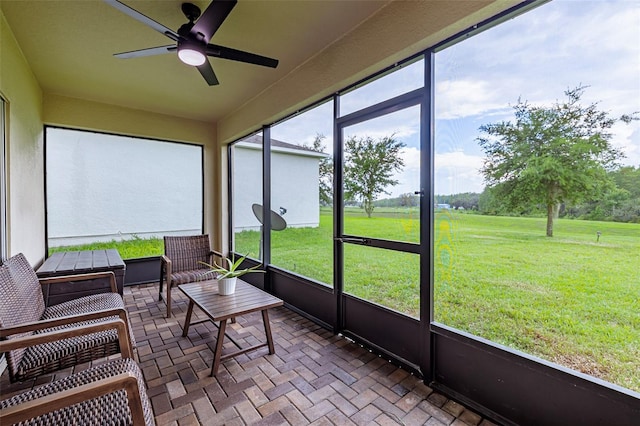 565 Ogelthorpe Dr, Davenport, FL 33897 - sunroom / solarium with ceiling fan