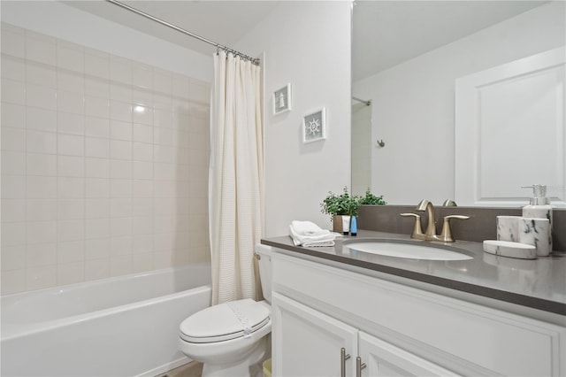 4185 Paragraph Dr, Kissimmee, FL 34746 - full bath with vanity and shower / bath combo with shower curtain