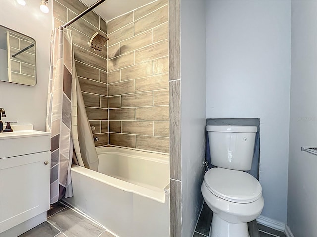 207 Kay St, Auburndale, FL 33823 - full bathroom featuring vanity and shower / bath combo with shower curtain