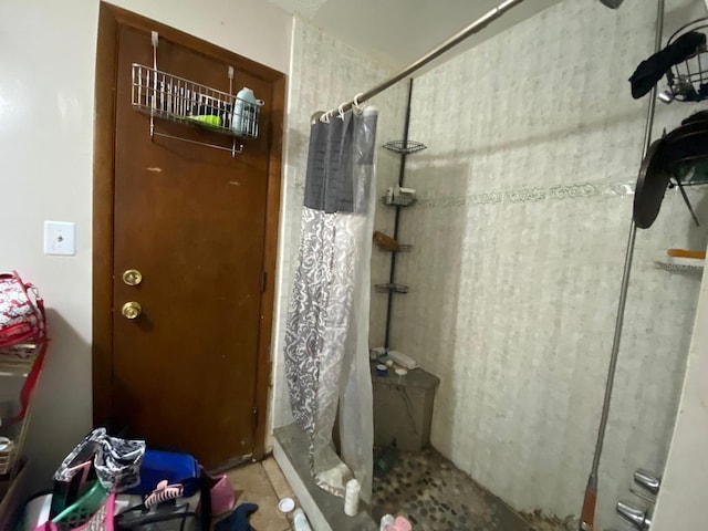 3810 SE 22nd Pl, Ocala, FL 34471 - full bathroom with a stall shower