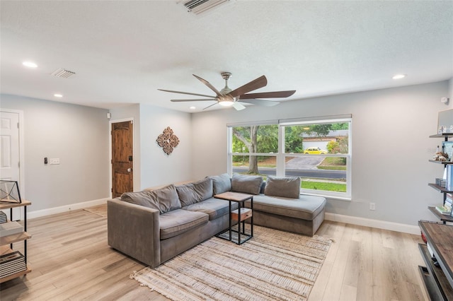 209 Carriage Hill Dr, Casselberry, FL 32707 - living area featuring light wood-style floors, a ceiling fan, and recessed lighting