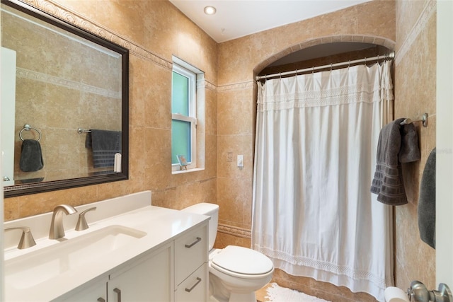 209 Carriage Hill Dr, Casselberry, FL 32707 - full bathroom with vanity, tile walls, and shower / bath combination with curtain