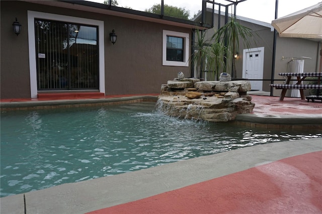 13785 SE 39th Ter, Summerfield, FL 34491 - swimming pool featuring glass enclosure