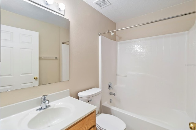 16603 Corner Lake Dr, Orlando, FL 32820 - bathroom with vanity and shower / tub combination