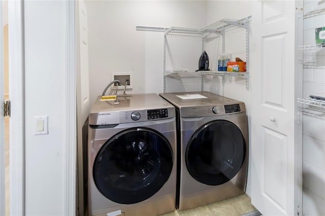 16603 Corner Lake Dr, Orlando, FL 32820 - washroom featuring independent washer and dryer