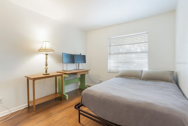 1029 Antelope Trl, Winter Springs, FL 32708 - bedroom with wood finished floors and baseboards