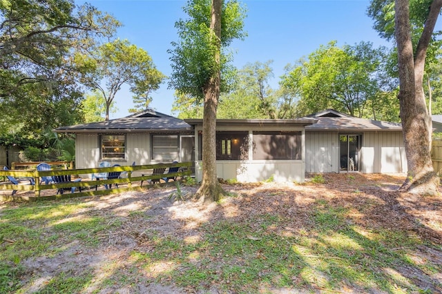 1029 Antelope Trl, Winter Springs, FL 32708 - view of front of home featuring a sunroom