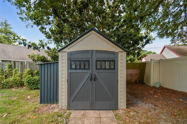 145 Lakeside Cir, Sanford, FL 32773 - view of shed with a fenced backyard