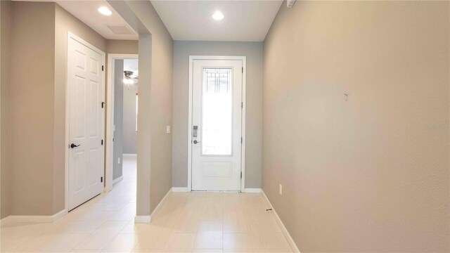 922 Suffolk Pl, Davenport, FL 33896 - foyer with baseboards and recessed lighting