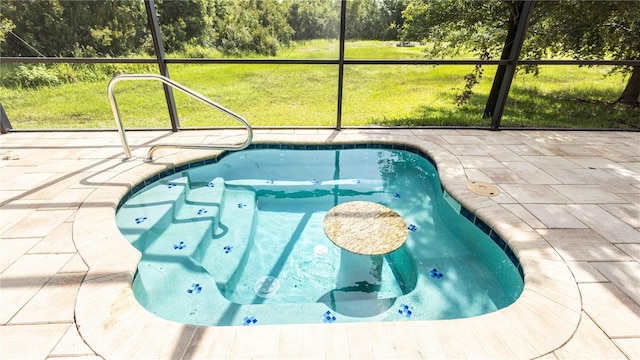 922 Suffolk Pl, Davenport, FL 33896 - outdoor pool with a lanai and a patio
