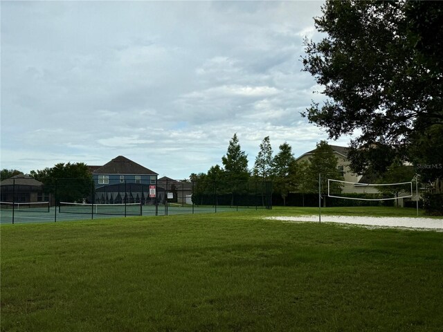 922 Suffolk Pl, Davenport, FL 33896 - view of home's community featuring a tennis court and volleyball court