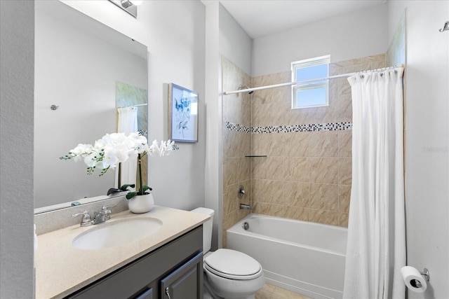 2781 Sand Oak Loop, Apopka, FL 32712 - full bathroom with vanity and shower / bath combination with curtain