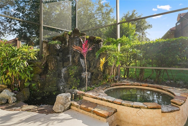 9128 Phillips Grove Ter, Orlando, FL 32836 - exterior view of a hot tub