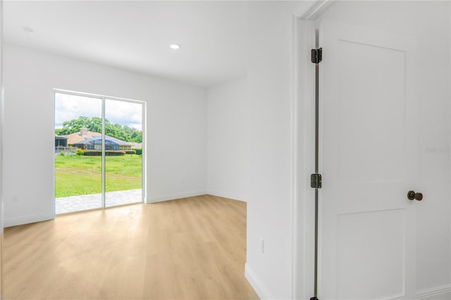 1006 Linkside Ct, Apopka, FL 32712 - unfurnished room with light wood-style floors and recessed lighting