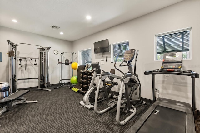 1351 Shinnecock Hills Dr, Davenport, FL 33896 - exercise room with recessed lighting and carpet