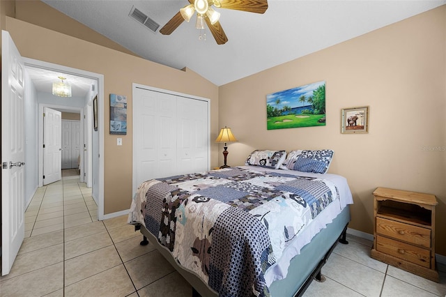 527 Durango Loop St, Davenport, FL 33897 - tiled bedroom with lofted ceiling, a closet, and a ceiling fan