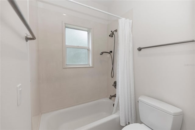 1908 S Farm Rd, Deland, FL 32720 - full bathroom featuring toilet and shower / bathtub combination with curtain