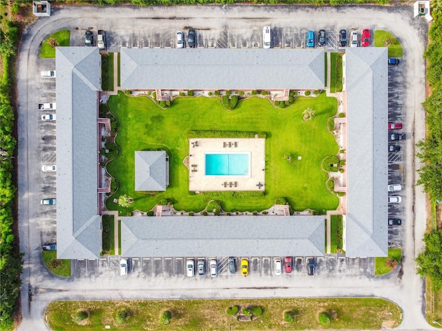 1100 E Caroline St Unit 204, Tavares, FL 32778 - aerial view of a pool area