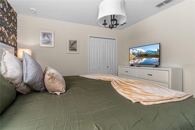 2907 Fable St, Kissimmee, FL 34746 - bedroom featuring a closet