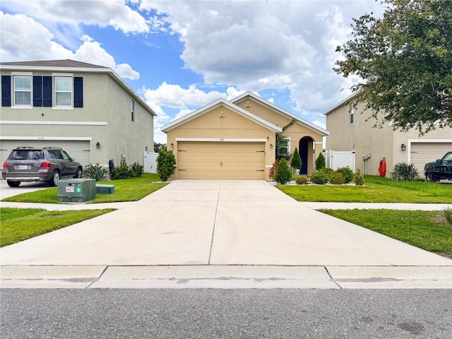 11124 Leland Groves Dr, Riverview, FL 33579 - photo 2
