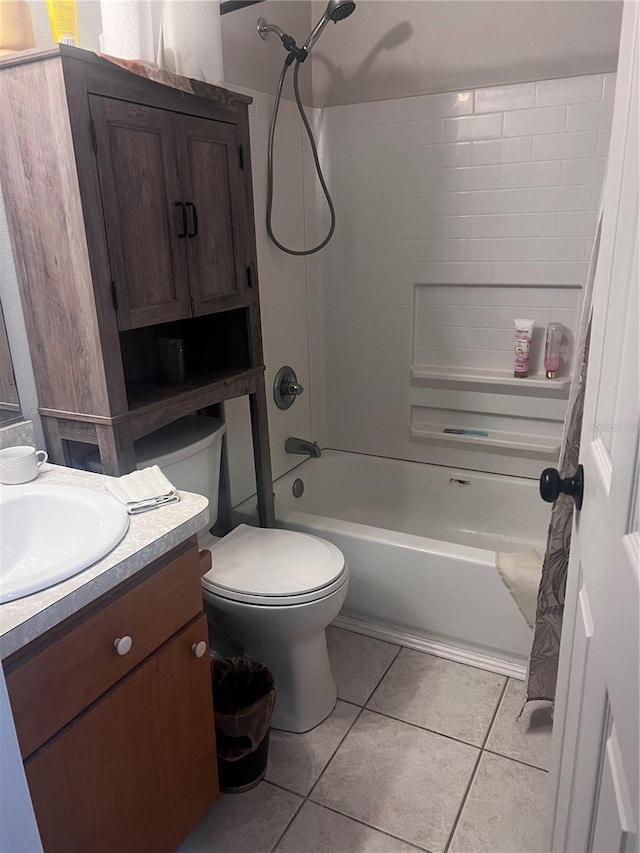 4805 SW 171st Ct, Dunnellon, FL 34432 - bathroom with vanity, washtub / shower combination, and tile patterned flooring