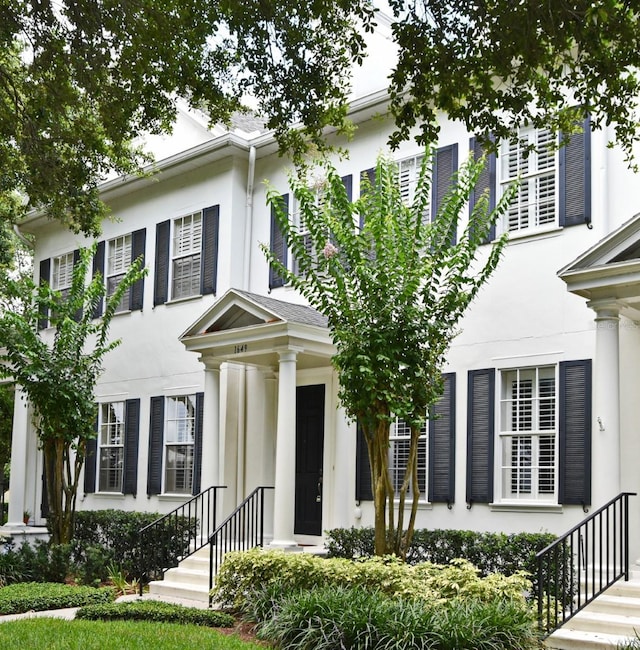 1649 Lake Baldwin Ln, Orlando, FL 32814 - neoclassical / greek revival house with stucco siding