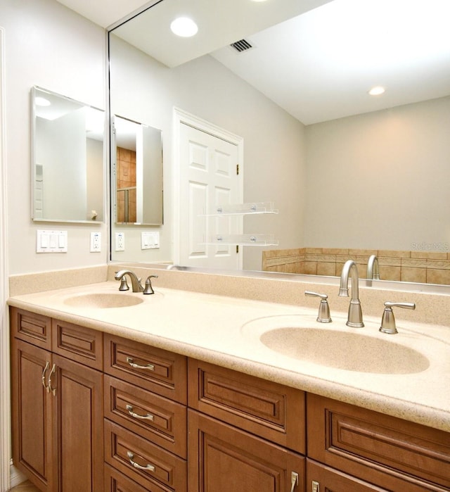 1649 Lake Baldwin Ln, Orlando, FL 32814 - bathroom featuring double vanity
