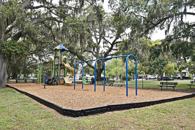 1649 Lake Baldwin Ln, Orlando, FL 32814 - view of community jungle gym