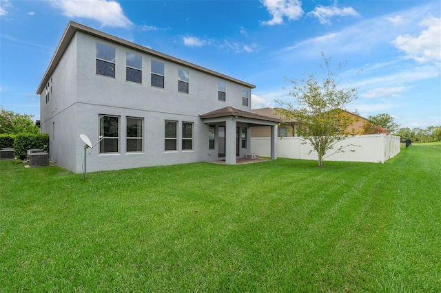 1270 Fountain Coin Loop, Orlando, FL 32828 - back of house with stucco siding